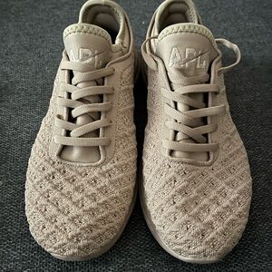 APL Techloom Phantom Sneaker